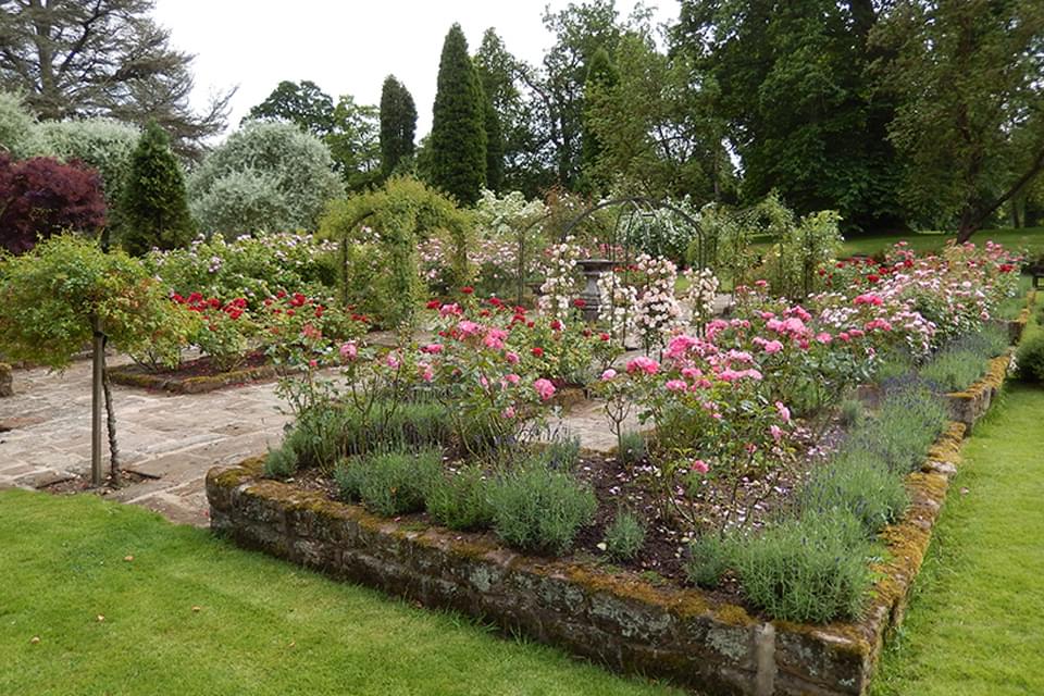 Cholmondeley Castle 01