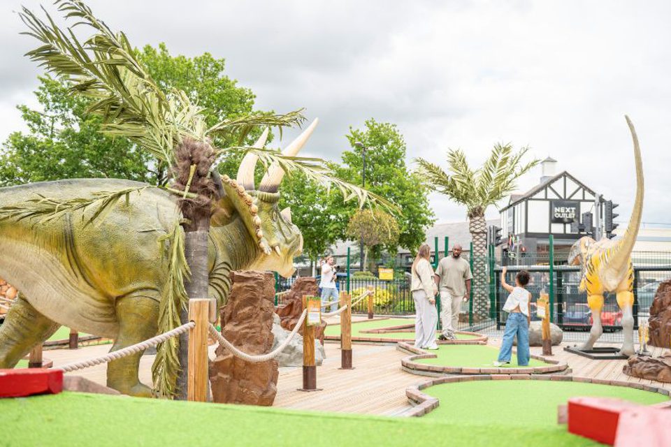 Jaurasic golf 920x550