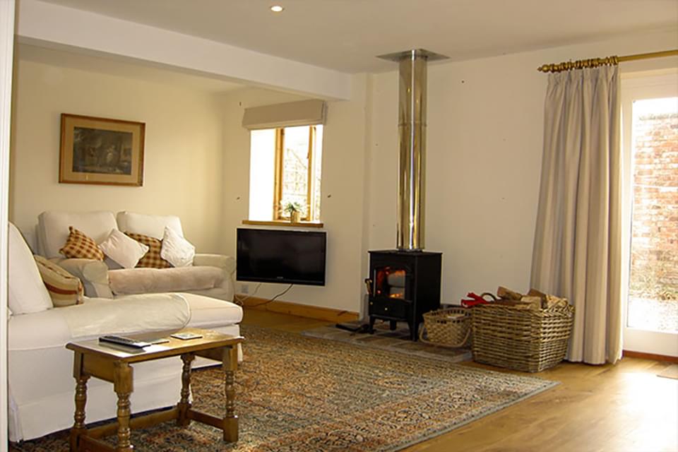 Manor Farm Cottage 02