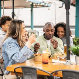 Under the oaks 920x550